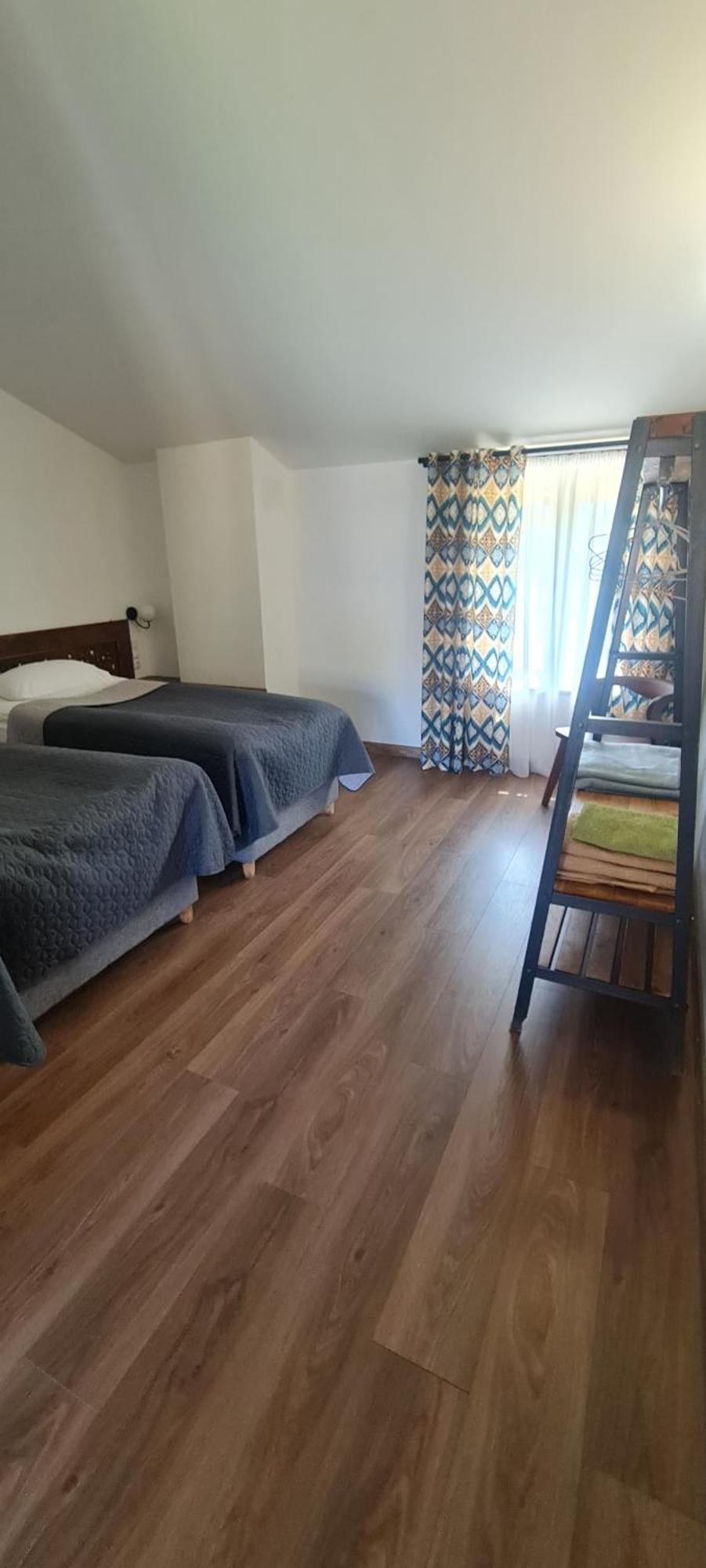 Guest House Shina Omalo Exterior photo