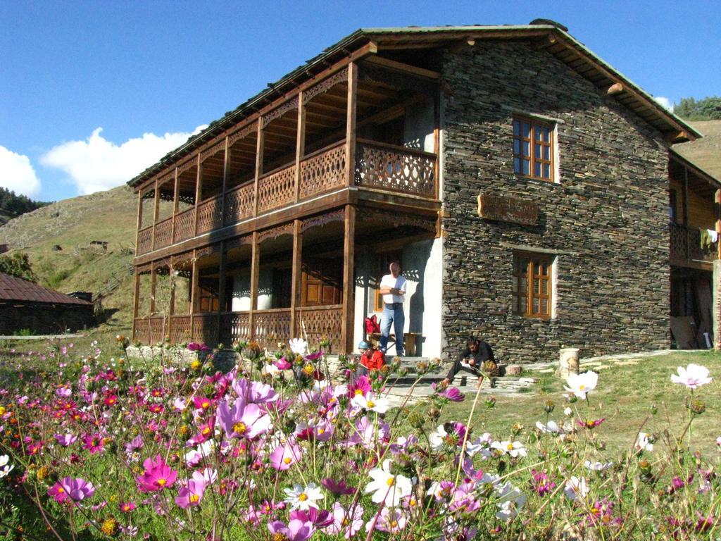 Guest House Shina Omalo Exterior photo